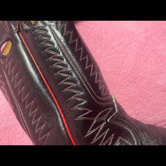 Size 5.5 Rare Vintage Black with red accented threading Tony Lama Cowboy boots - Picture 8 of 12